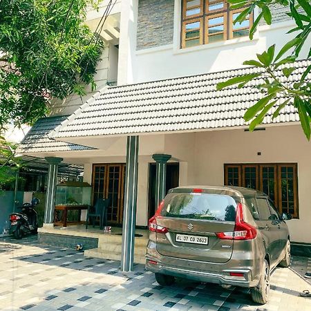 Budget Home Kochi Ngoại thất bức ảnh