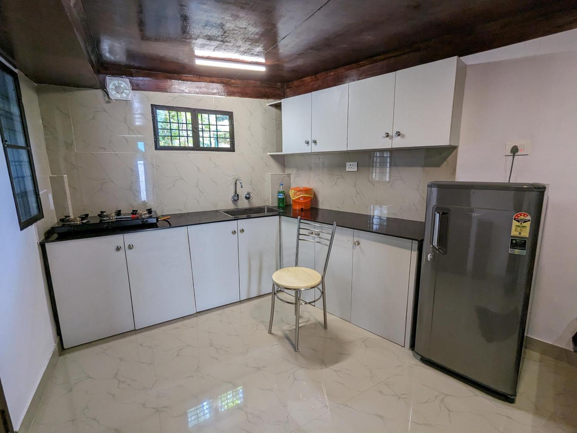 Budget Home Kochi Ngoại thất bức ảnh